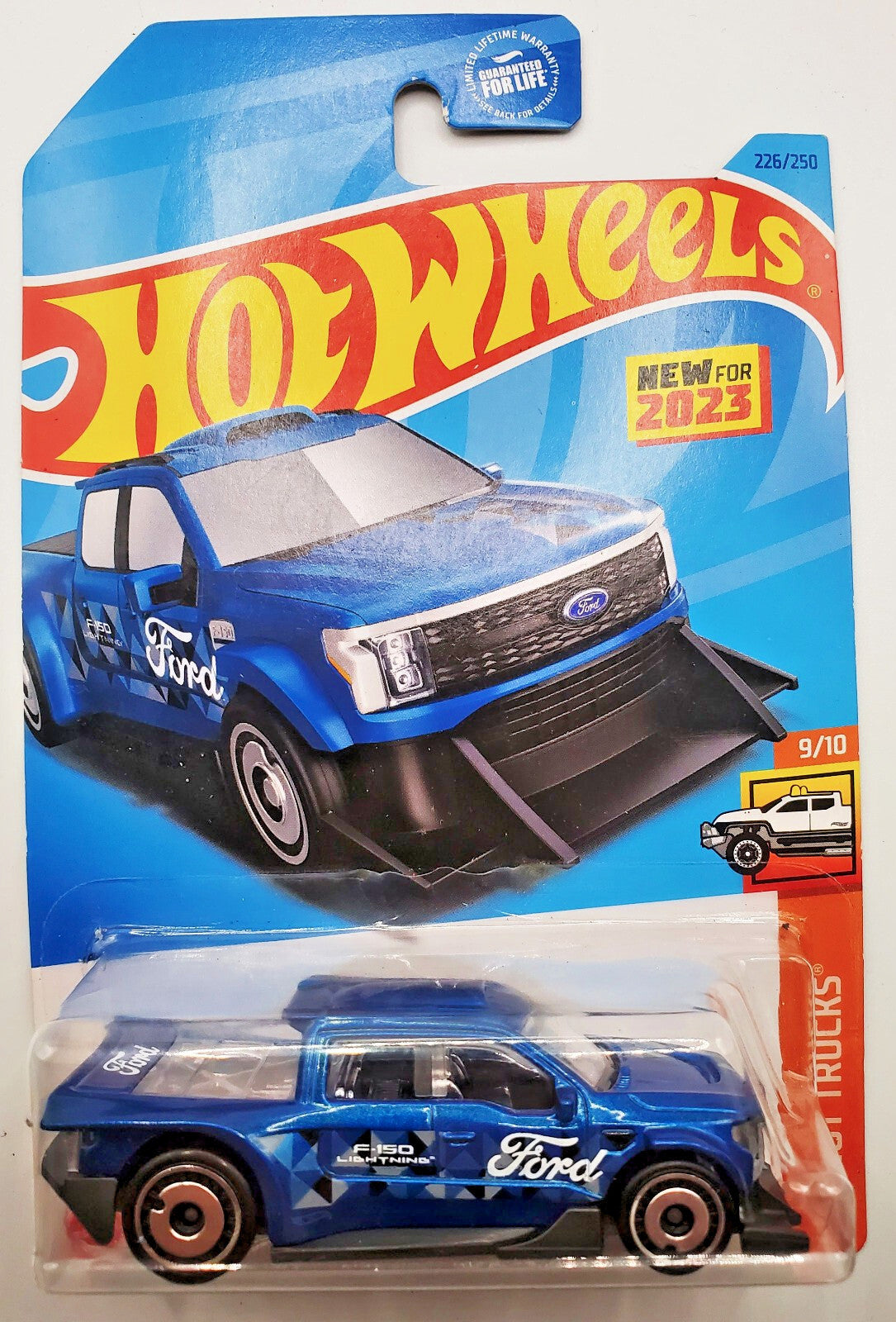 Hot Wheels Ford F-150 Lightning Custom Blue HT Series 9/10 New on Blister Card