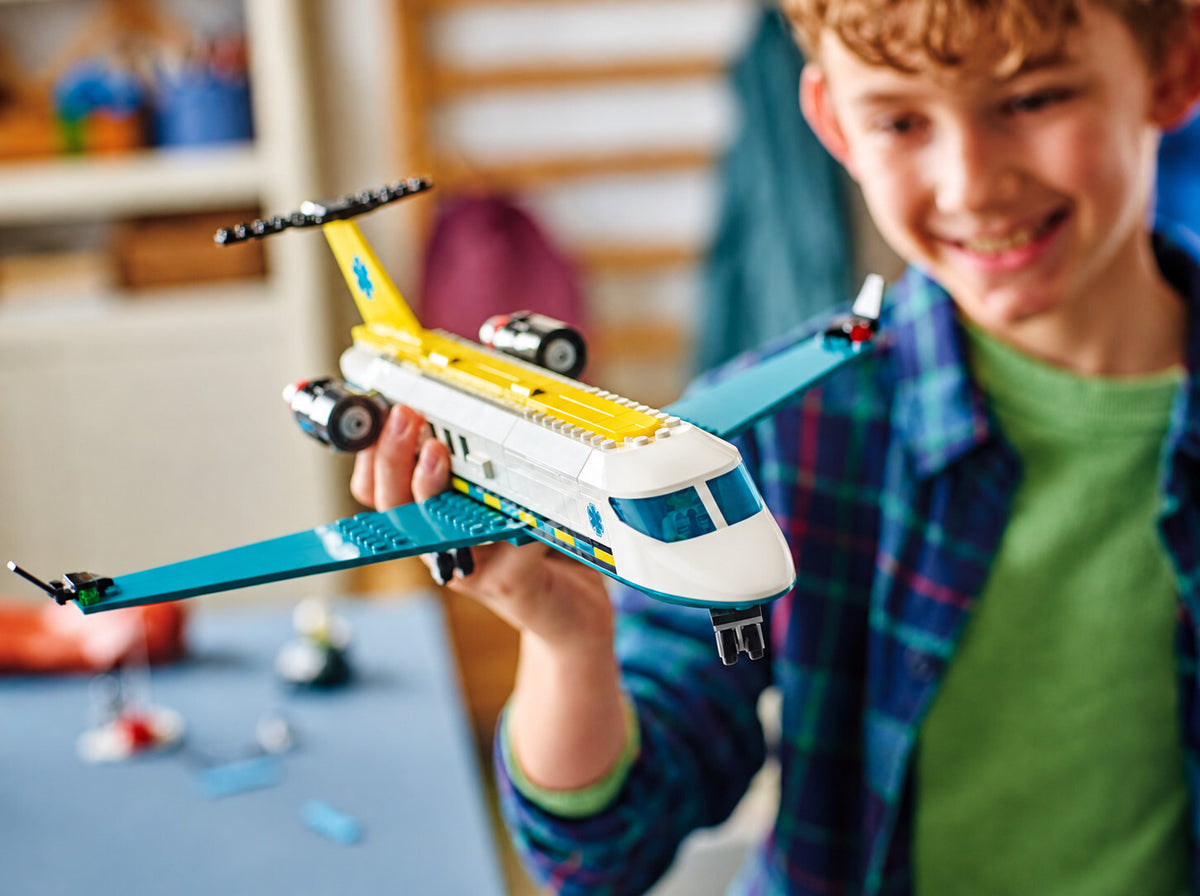 LEGO City Emergency Air Ambulance Airplane 60465 Brand New Factory Sealed