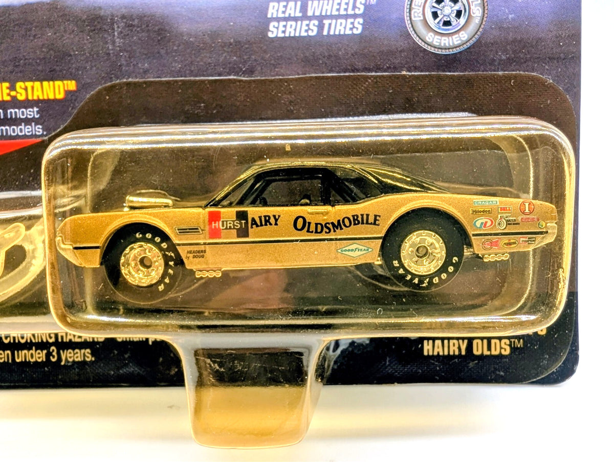 JOHNNY LIGHTNING Show Stoppers! JOE SCHUBECK'S 1967 Hurst Harry OLDS 442 1:64
