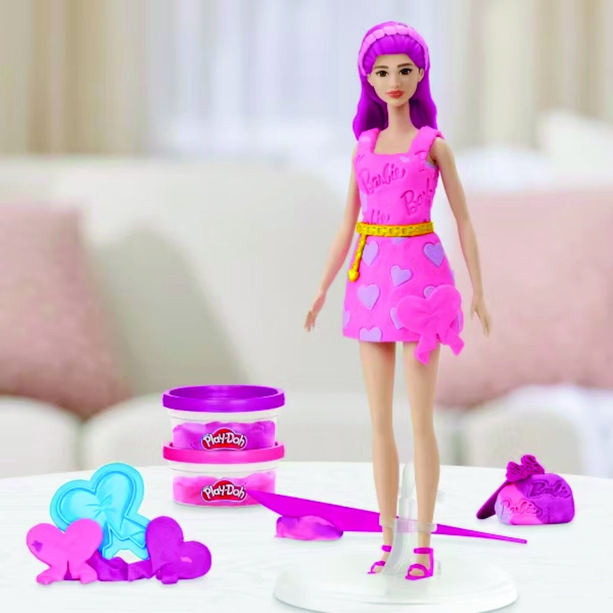 Play-Doh Barbie Hearts and Hair Set Make Doll Clothes & 10 Fashion Accessories
