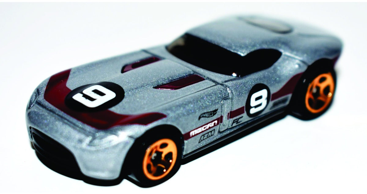 Hot Wheels  Fast Felion Silver/Red 165/250 NEW ON BLISTER CARD !!