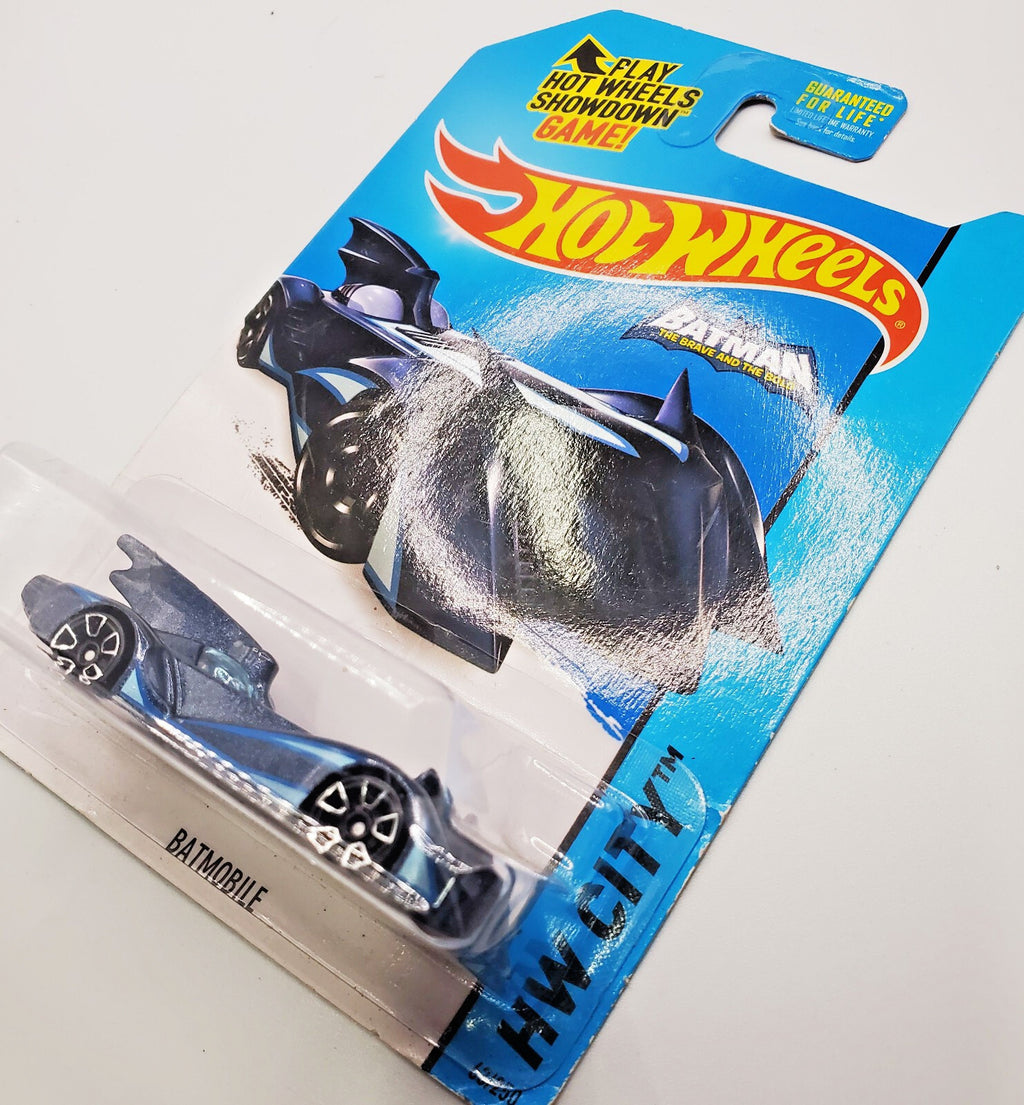 2015 Hot Wheels Batman The Brave and the Bold Batmobile New on Blister Card !!