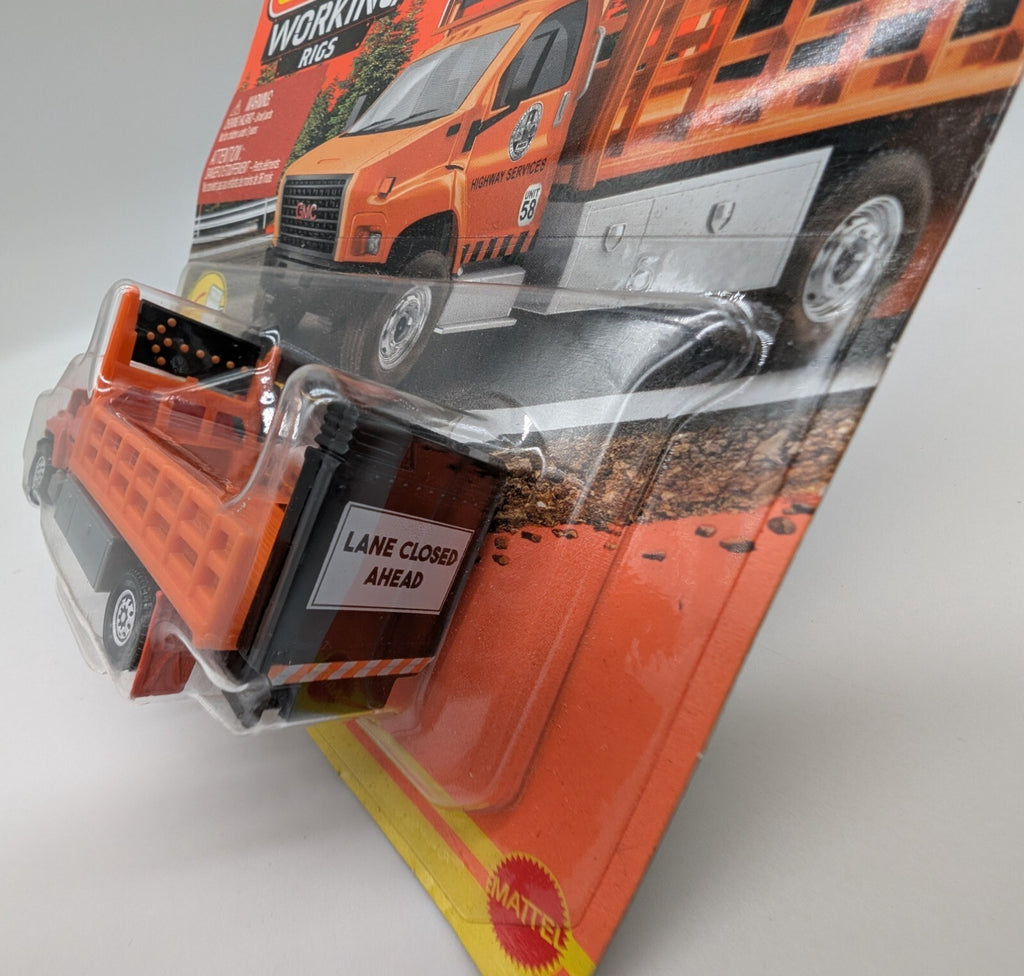 Matchbox Working Rigs Metal Vehicle - GMC 3500 ATTENUATOR TRUCK  NEW !!!