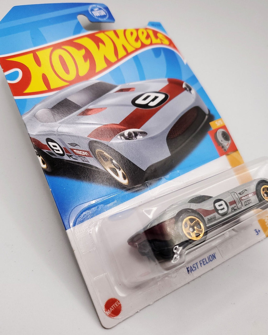 Hot Wheels  Fast Felion Silver/Red 165/250 NEW ON BLISTER CARD !!