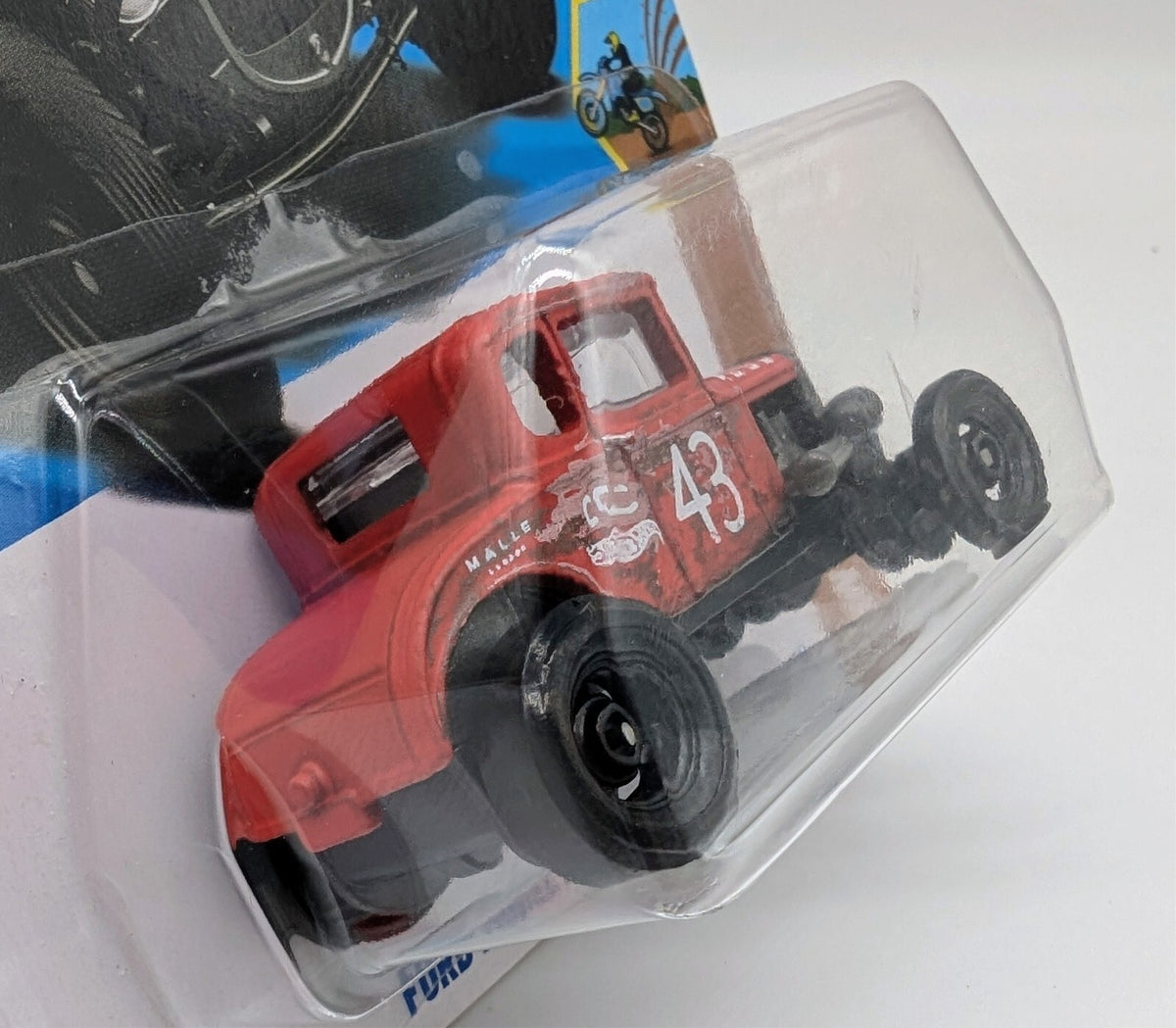Hot Wheels - 2025 HW Dirt 7/10 Ford Model A Custom '31 140/250 (BBHYW24)