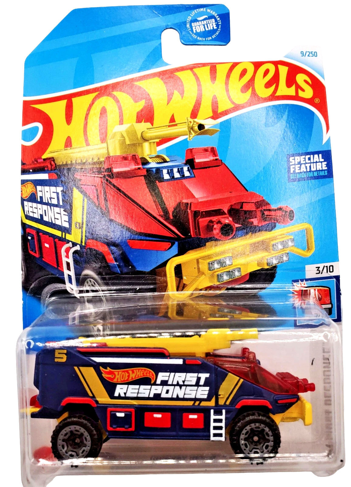 Hot Wheels - Runway Res-Q - 9/250 - HW First Response 3/10 -NEW ON BLISTER CARD