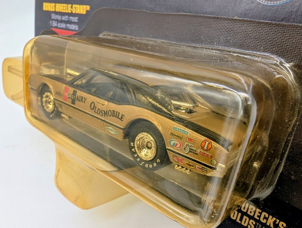 JOHNNY LIGHTNING Show Stoppers! JOE SCHUBECK'S 1967 Hurst Harry OLDS 442 1:64
