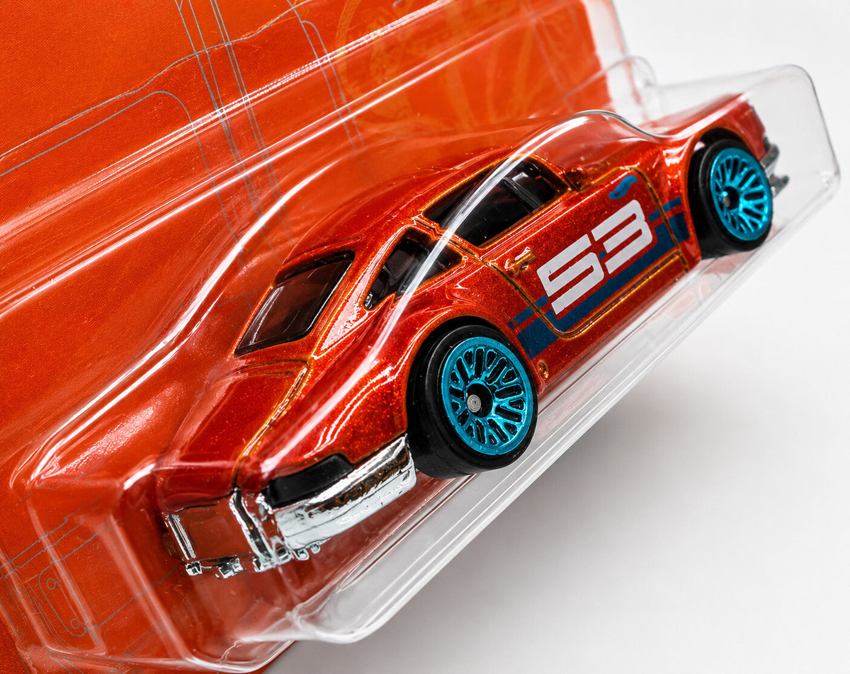 Hot Wheels 2021 53rd Anniversary Orange & Blue Series '71 Porsche 911 Orange