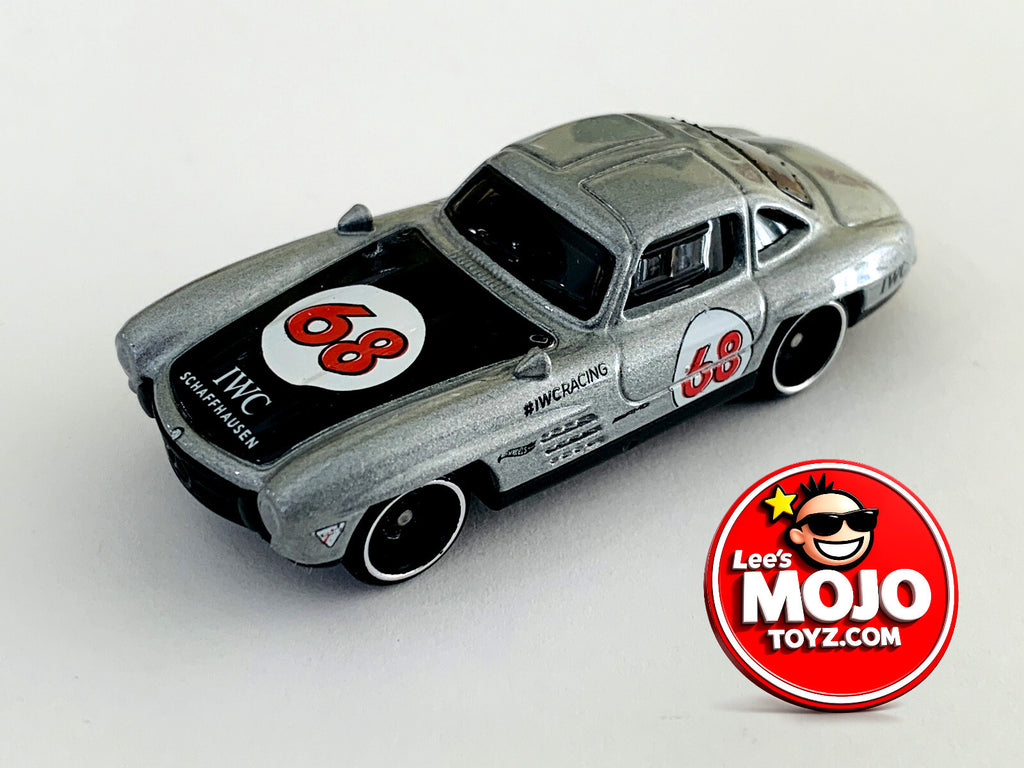 'Mercedes-Benz 300 SL - By #lWCRacing...2021 Hot Wheels NEW ON BLISTER !!