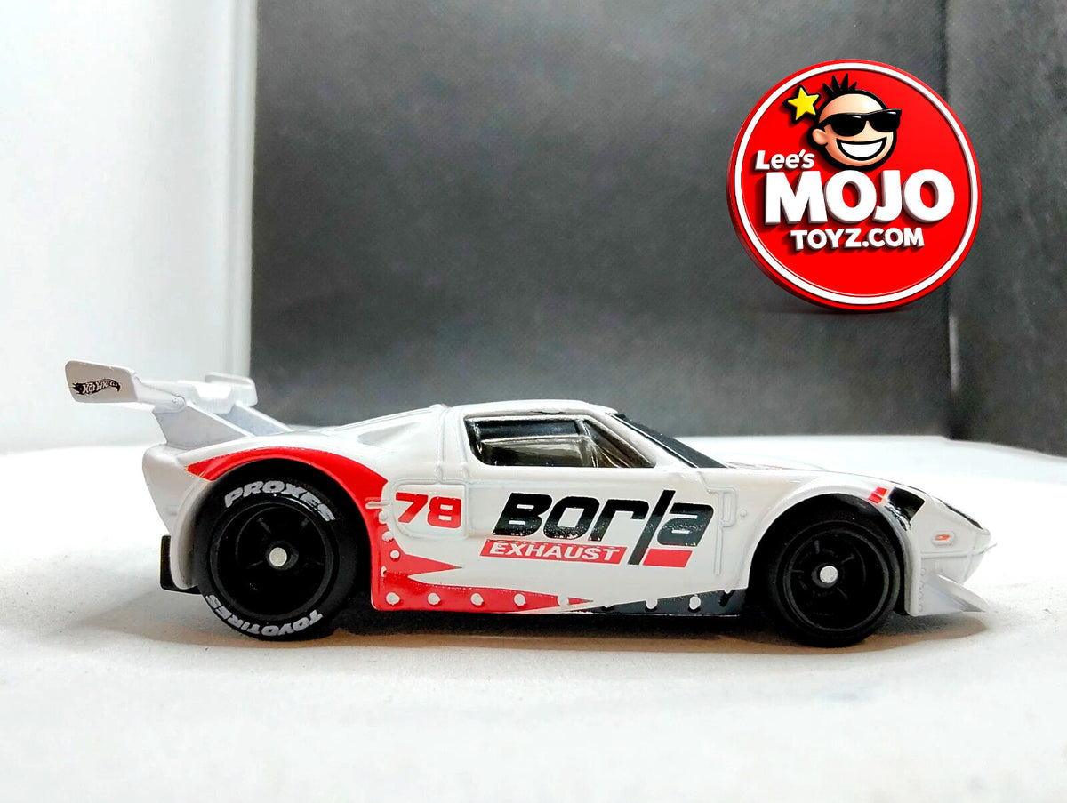 Hot Wheels 2025 Ford GT, White,  159/250,  -SHORT CARD Borla NEW ON BLISTER CARD