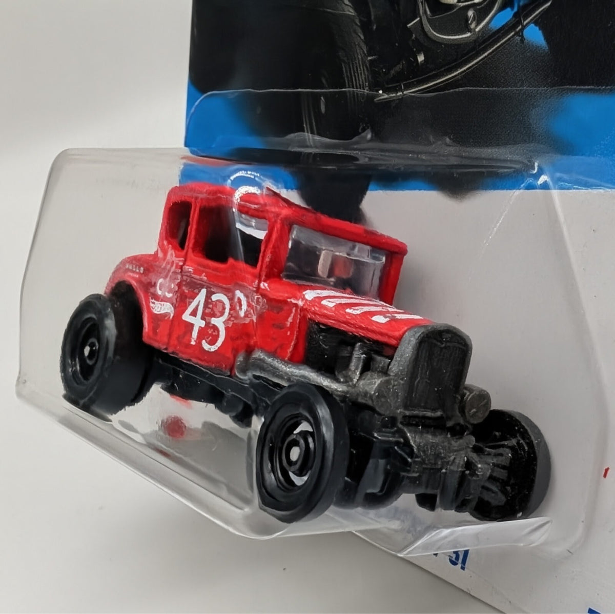Hot Wheels - 2025 HW Dirt 7/10 Ford Model A Custom '31 140/250 (BBHYW24)