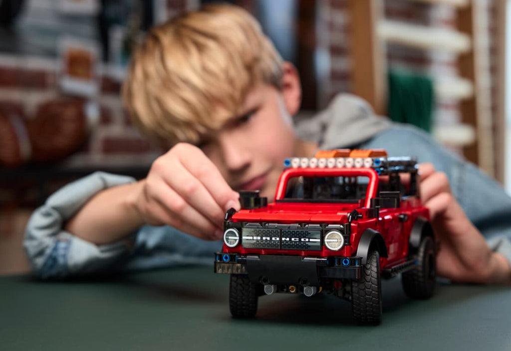 LEGO Technic Ford Bronco SUV Building Set, 943 Pieces, Red and Black